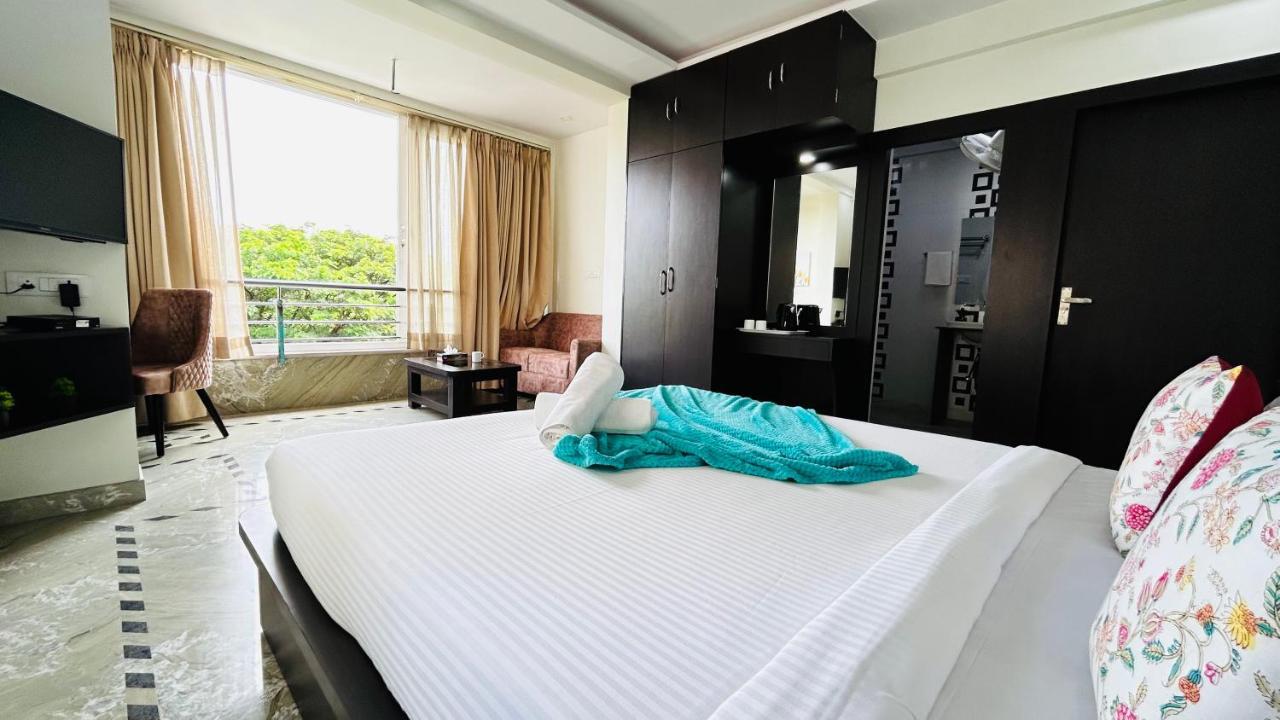 Bluo Lake View Newtown - Boutique Hotel Calcuta Exterior foto